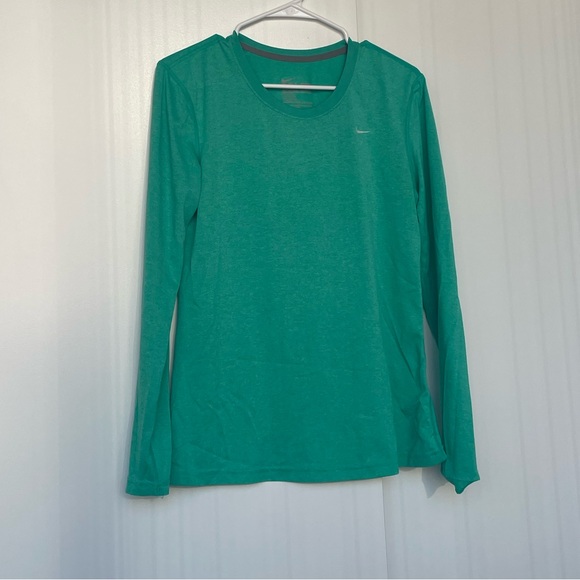 Nike Tops - Nike Green Long Sleeve